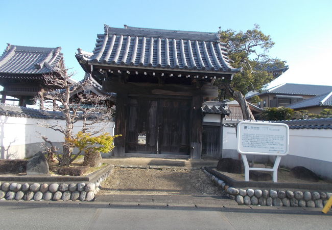 今は西願寺に移築されています。