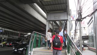 エスカレーターがあります