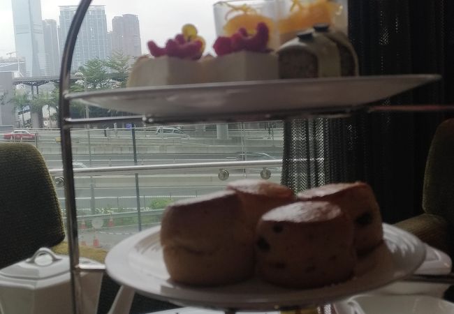 ブルー バー (フォーシーズンズホテル香港内)