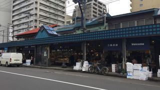 いつも賑わってます