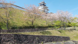 JR掛川駅から北に約15分程度です。