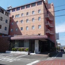 入り口は1階です。