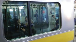 津田沼始発の各駅停車もあります