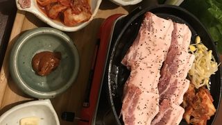 大満足のサムギョプサルランチ