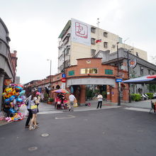 山峡老街の入口