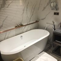 バスタブは広めでした。