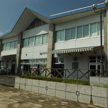 岩瀬カナル会館(運河側)