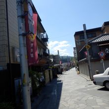 平等院表参道　宇治橋側からの入口