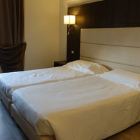 すっきりとまとめられたシックな内装