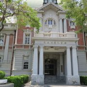 日本統治時代の建物を活用した文学館