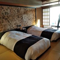 和モダンなインテリアで程よい広さが落ち着く「伊加利」