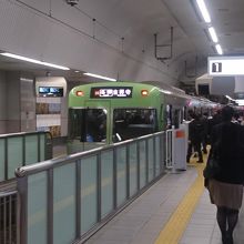 渋谷と吉祥寺を結ぶ私鉄路線