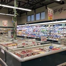 冷凍食品も豊富です。