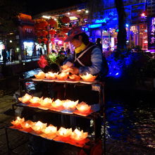 灯篭流しもやってました