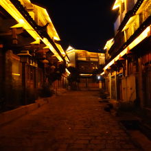 一歩裏通りに入れば静か