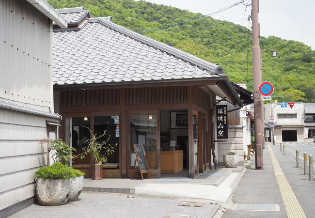 駅からすぐで入りやすい