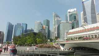 マーライオンからベイサンズへの移動