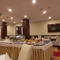 朝食会場は地下