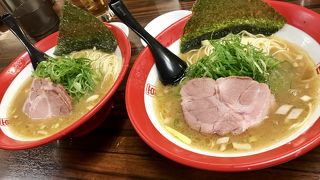 人気ラーメン店