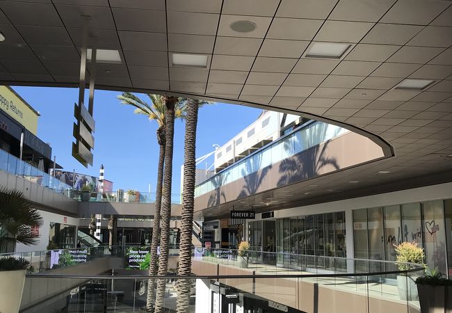サンタモニカ プレイス クチコミ アクセス 営業時間 サンタモニカ フォートラベル