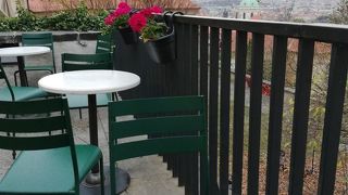 店内にもテラス席