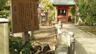 生田の池にある神社