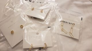 ピアスを大量購入