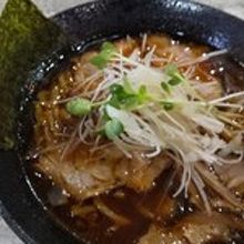 初めて食べたピリ辛赤味