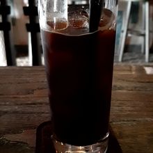 アイスコーヒーだけ飲んで退散
