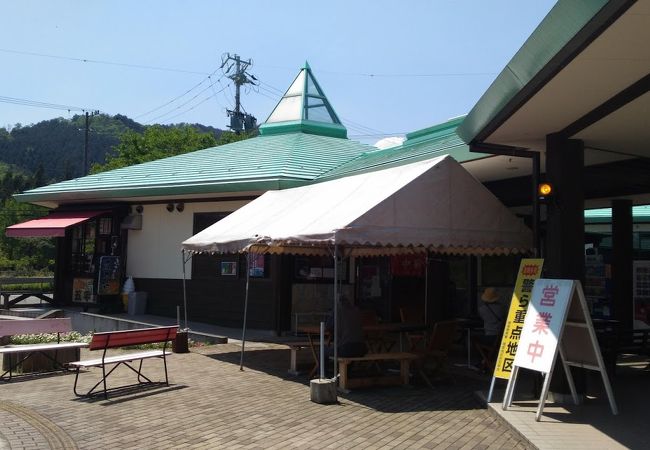 谷汲山参道から離れたところにある小さな道の駅