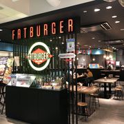 ファットバーガー日本上陸１号店！