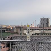 京浜国道との交点に出来た駅です。