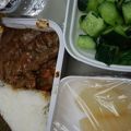 国内線でも機内食がでる