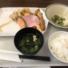 よそり方がイマイチですが、朝食バイキングの写真