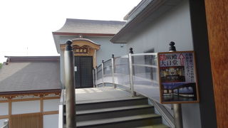 別院とは思えない。