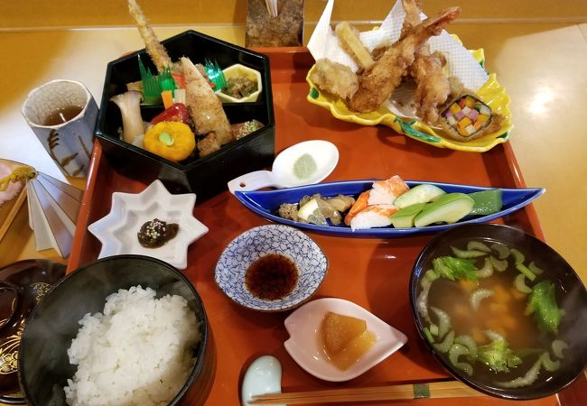 隠れ家的な丸山の精進料理