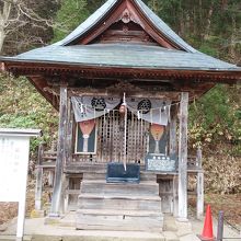 神社正面です