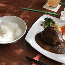 ハンバーグランチ