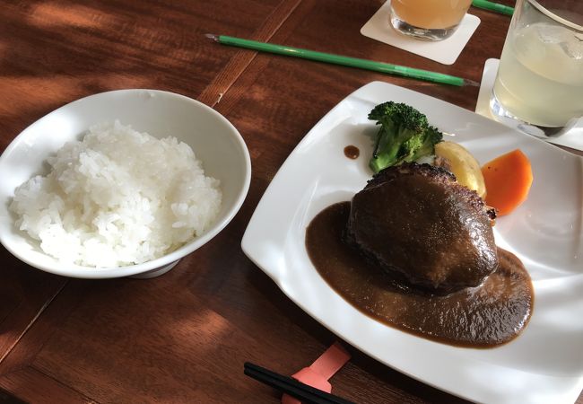 普通のハンバーグだった