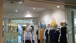 ラコステ 羽田空港