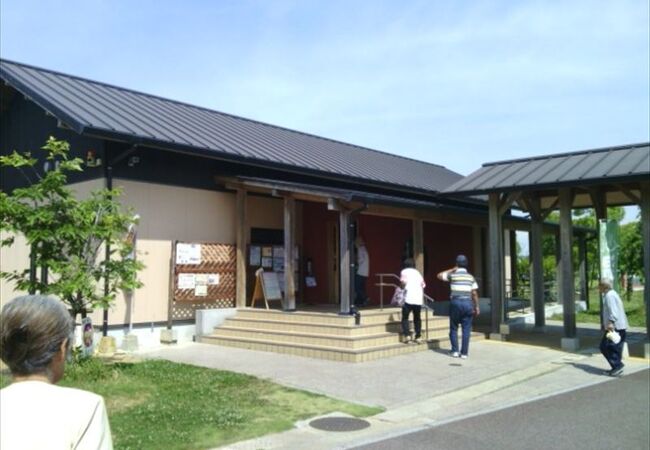 かけ流しの温泉館