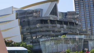 できたばかりのアイコンサイアム内にあります