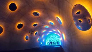 清津峡でアートになろう♪寒い時期は長靴持参でね