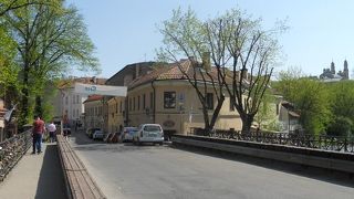 「人魚像」もお見逃しなく