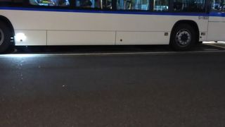 川崎駅周辺を走る