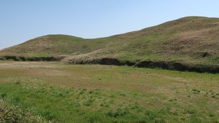 丸墓山古墳に次ぐ古墳