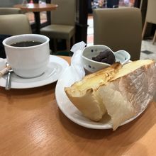 パンも美味しかった！モーニングセット