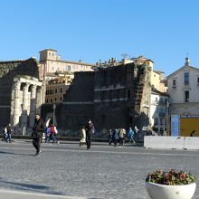 フォーリインペリアーリ