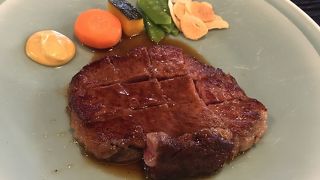 ステーキもハンバーグも最高です。