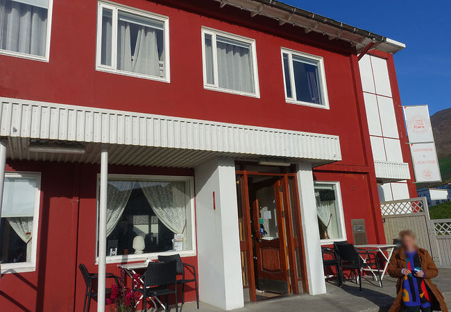 オゥラフスフィヨルズのカフェレストラン